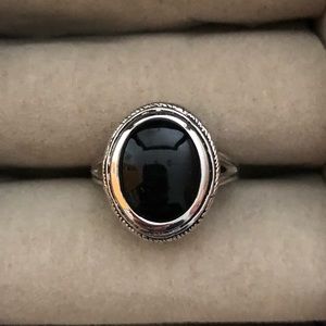 Black Oval Ring- Size 7